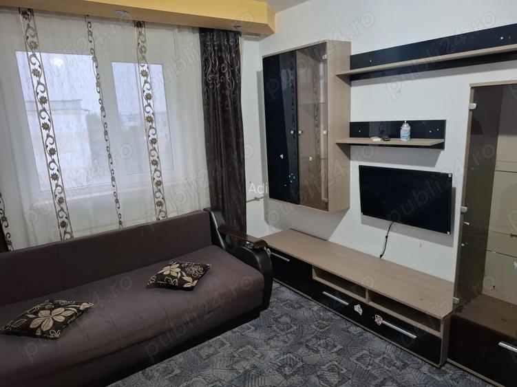 PROPRIETAR, inchiriez apartament cu 2 camere, in cartierul Trivale, cpx. 2, 1400 de lei, negociabil. PROPRIETAR, inchiriez apartament cu 2 camere, in cartierul Trivale, cpx. 2, 1400 de lei, negociabil.