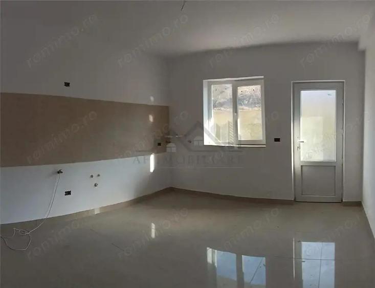 Visani vila P+1 duplex LIBERA la CHEIE s. utila = 105mp teren 200mp doua locuri de parcare si zona - 8