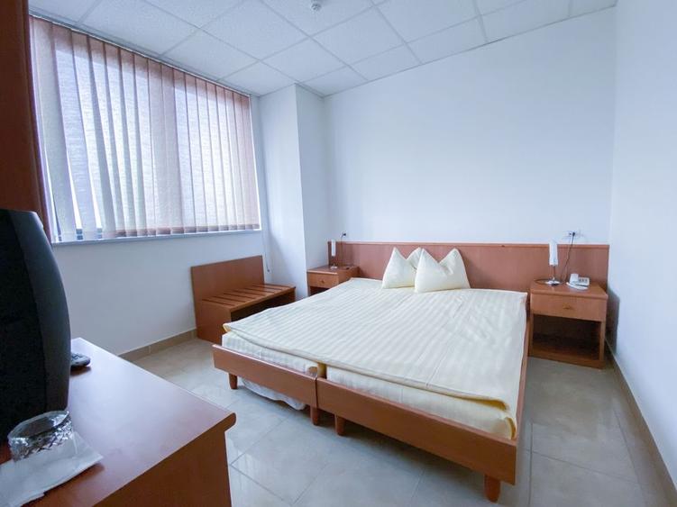 Cladire cu functiuni mixte - 20