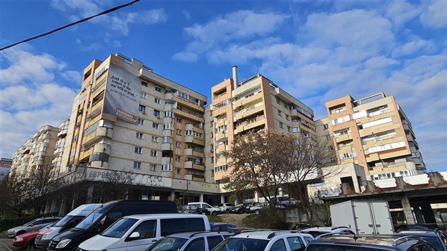 Spatiu Comercial Multifunctional 286mp, 4 parcari, Plopilor, zona Lukoil - 1