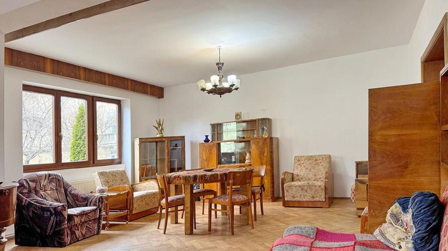 VILA  SPATIOASA IN CENTRUL VECHI - 3