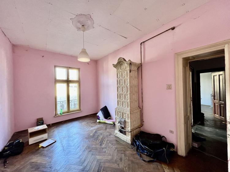 Imobil 2185 mp Centrul Istoric Piata Unirii 500 mp teren vitrina 19 m - 10