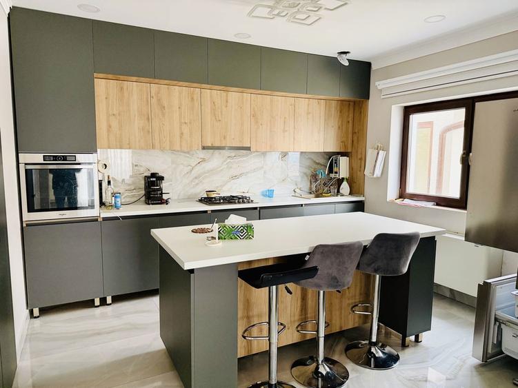 Casa 6 camere, zona cu panorama in Oradea - 2