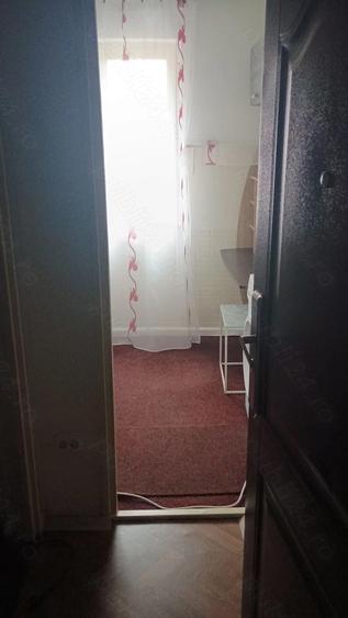 Inchiriez camera minigarsoniera cu toaleta si baie proprie langa AFI - 3