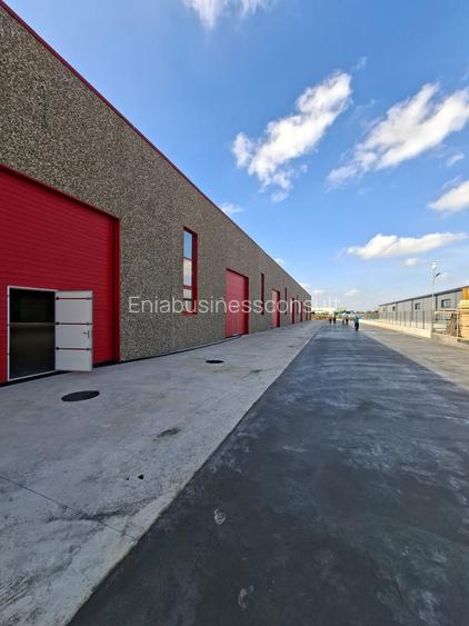 Hala beton 3000 mp, ideal fabrica, 10 Porti TIR, dedicat 400 kw