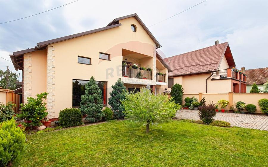 Casa primitoare de vanzare in localitatea Lipova Casa primitoare de vanzare in localitatea Lipova