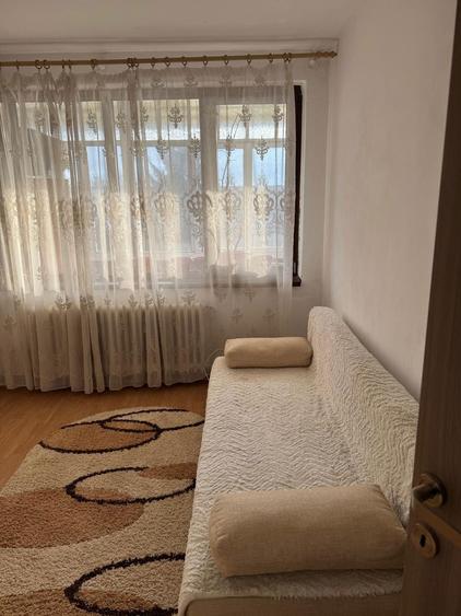 Inchiriere apartament 2 camere zona centrala - 2