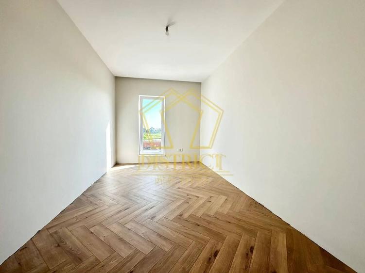 Duplex cu 4 camere cu Canalizare în Dumbrăvița