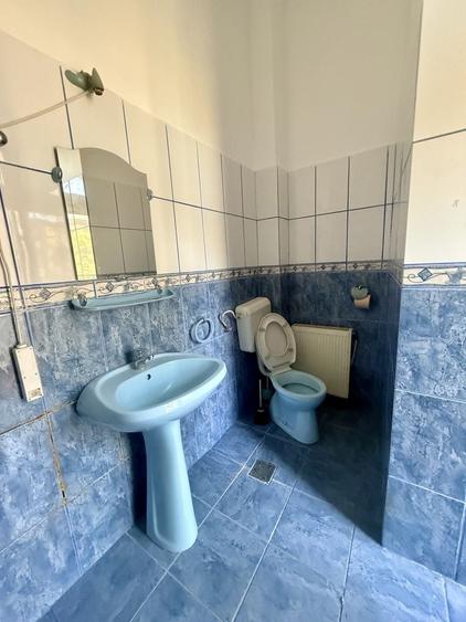 Apartament cu 3 camere semidecomandat în P-ța Maria