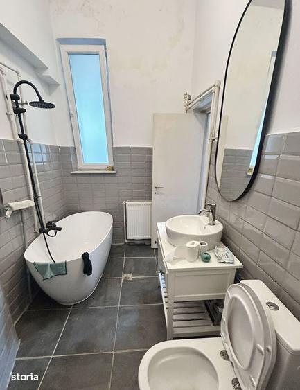 Apartament cu 2 camere decomandat în Centrul Istoric