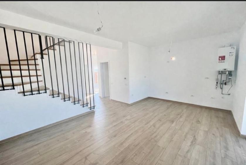 Duplex cu 4 camere cu Teren 270 Mp în Moșnița Nouă