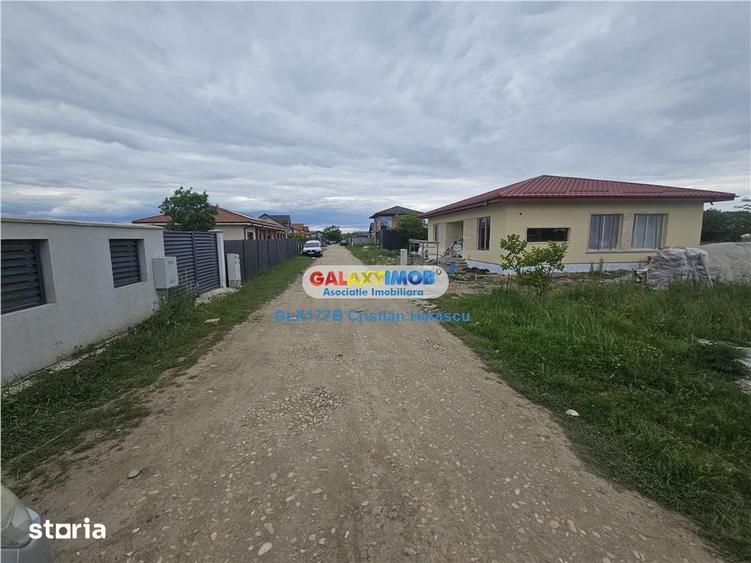 Casă cu 4 camere cu Teren 500 Mp în Tărtășești