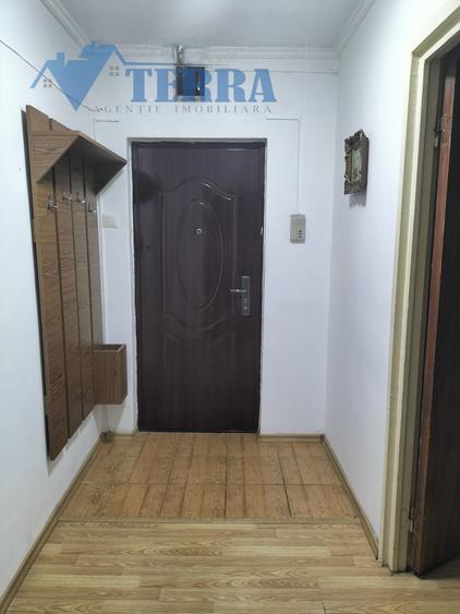 Apartament cu 3 camere decomandat, mobilat în Central
