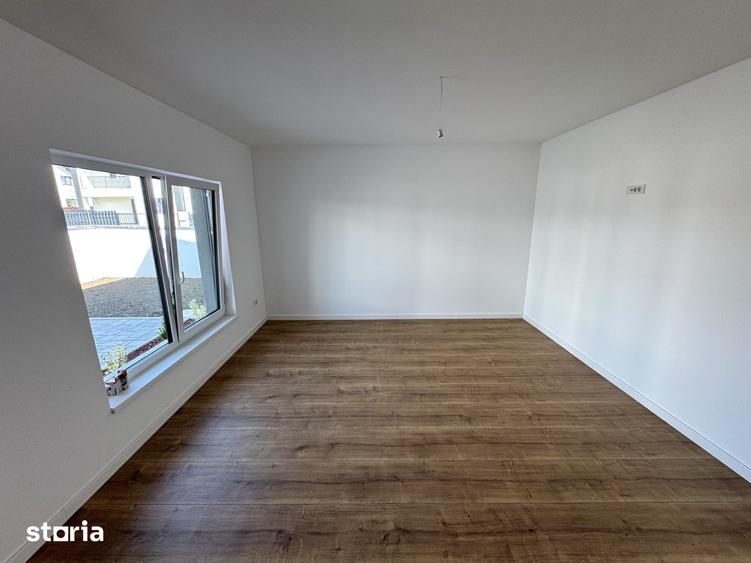 Casă cu 4 camere cu Teren 200 Mp în Valea Lupului