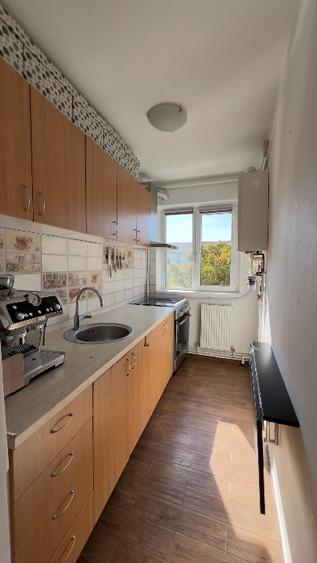 Apartament cu 2 camere semidecomandat, mobilat în Girocului