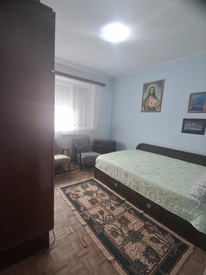 Apartament cu 2 camere semidecomandat, mobilat în Mazepa 1