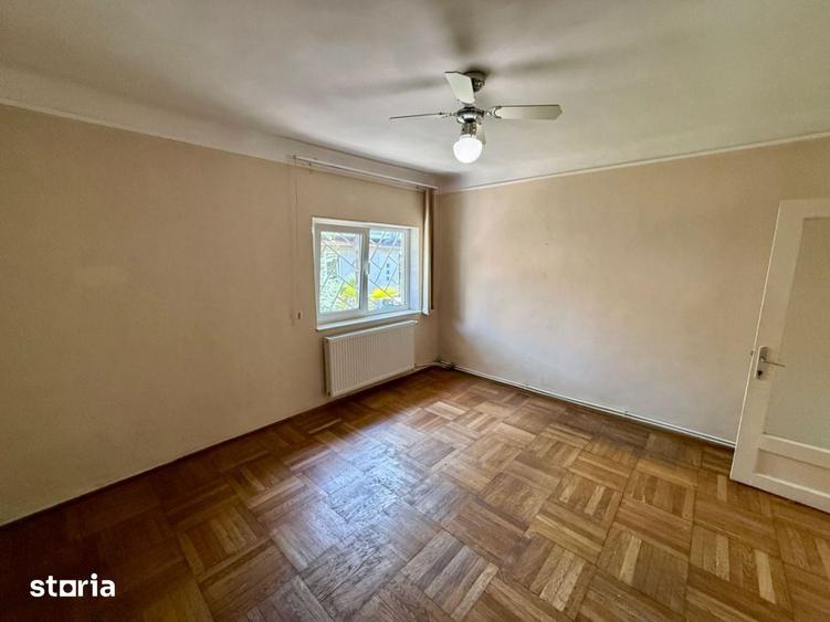 Casă cu 4 camere cu Teren 158 Mp în Faleza Nord