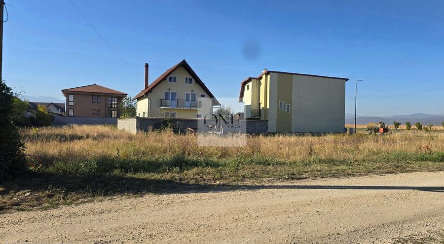 Teren Construcții intravilan de 711 mp, în Sud