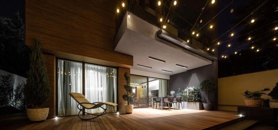Casă cu 12 camere cu Teren 360 Mp în Domenii