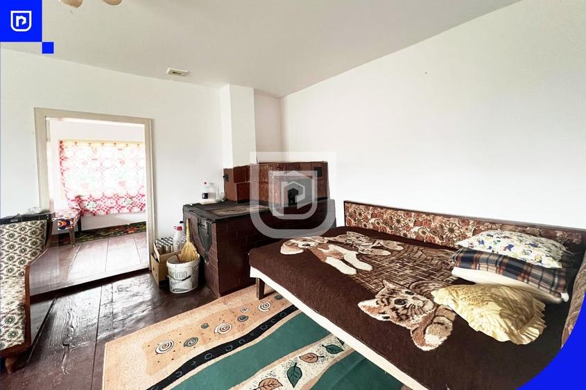 Casă individuală cu 4 camere cu Teren 8570 Mp în Poieni-Solca