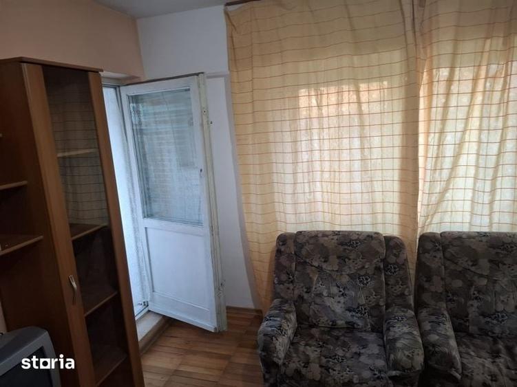 Inchiriez garsoniera Oradea, str. Sfantul Apostol Andrei - 2