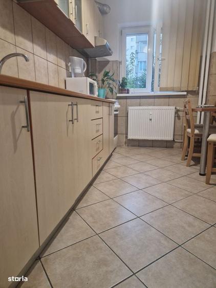 Apartament cu 2 camere decomandat în Basarabia