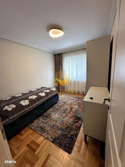 Apartament cu 3 camere, mobilat în Între Lacuri