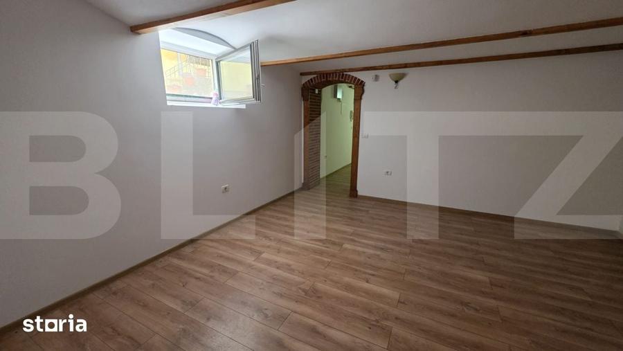Apartament cu 8 camere în Iosefin