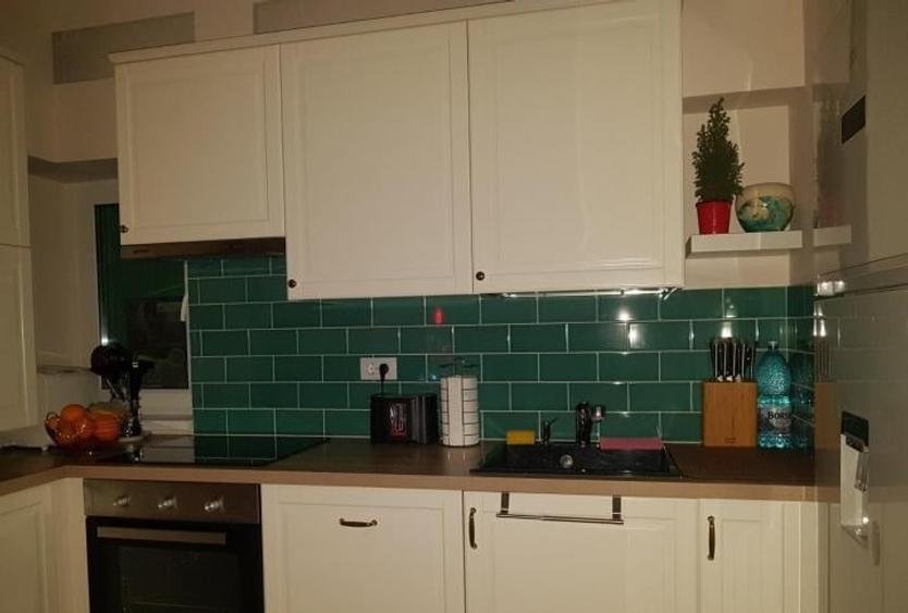 Apartament cu 3 camere semidecomandat în Virtuții