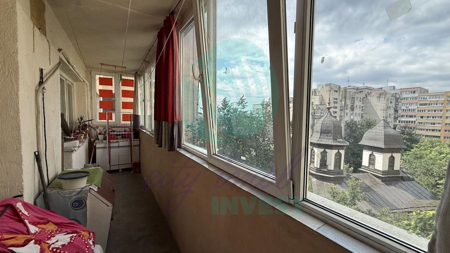 Apartament cu 3 camere semidecomandat în Lacul Tei