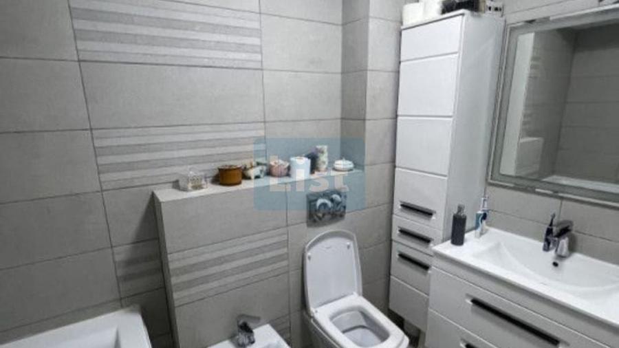 Apartament cu 3 camere decomandat, mobilat în Ștefan cel Mare