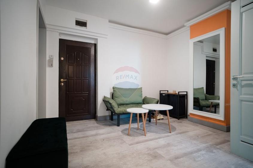 Apartament cu 3 camere decomandat în Central