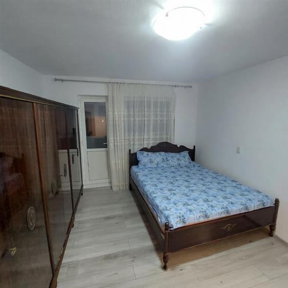 Apartament cu 2 camere semidecomandat, mobilat în Canta