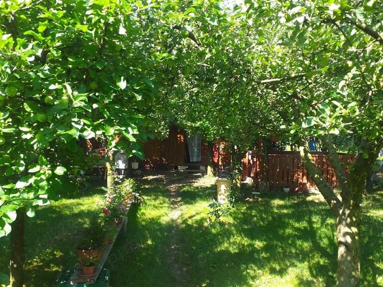 Teren de 1400 mp, în Micești