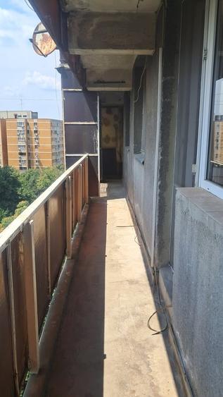 Apartament cu 3 camere decomandat în Tineretului