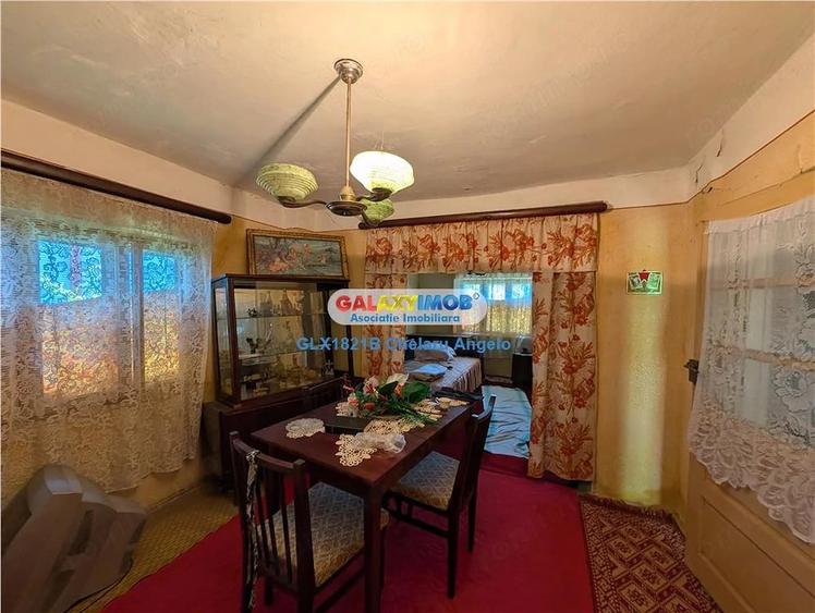 Casă cu 3 camere cu Teren 3000 Mp în Lipia