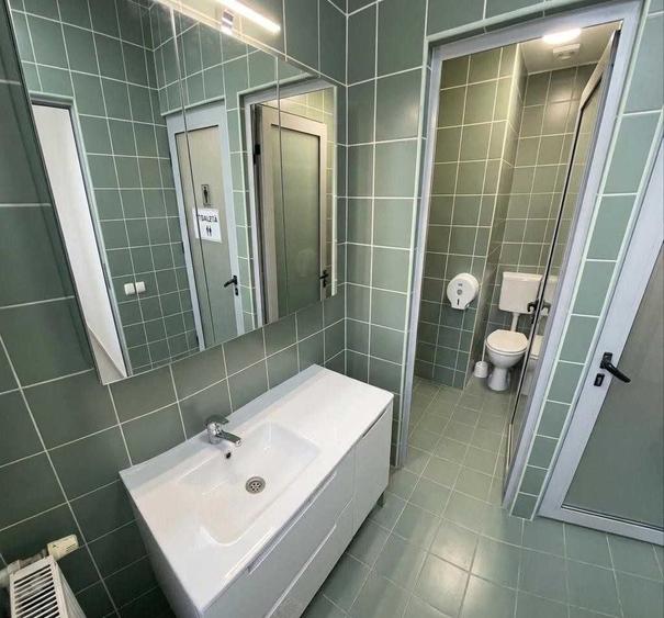 Spațiu comercial, de 1,000 mp, în Nord