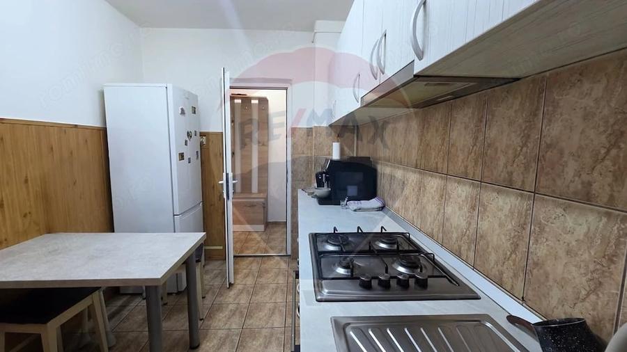 Apartament cu 2 camere semidecomandat în Central