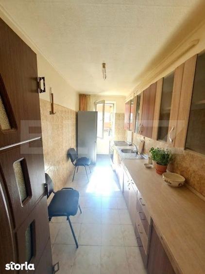 Apartament cu 3 camere decomandat, mobilat în Astra