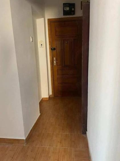 Apartament cu 3 camere decomandat în Casa de Cultură