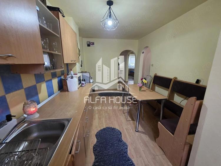 Vand 3 canere Decomandat zona Govandari Micro 4 - 11