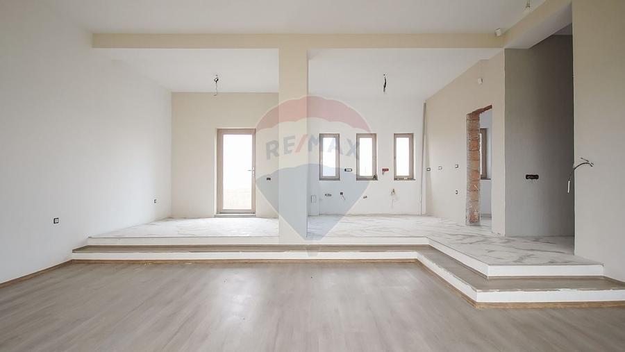 COMISION 0%! Casă noua cu 5 camere de vânzare in Tarlungeni - 2