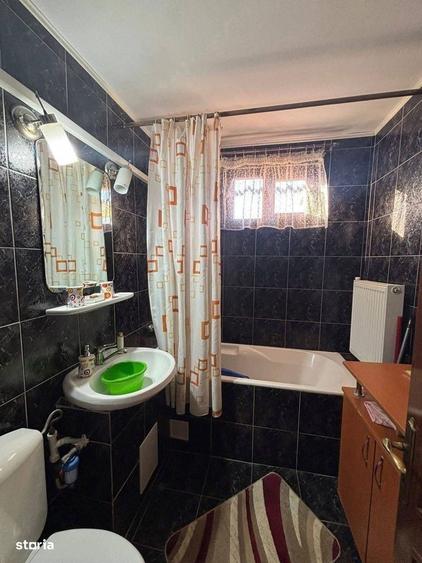 De vanzare apartament cu 2 camere decomandat, zona Scolii nr.1 53.000e - 2