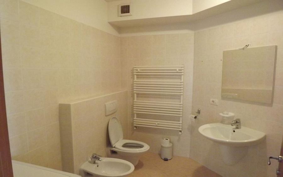 Ansamblul Rezidential RING. Apartament cu 2 camere, foarte SPATIOS, terasa MARE - 8