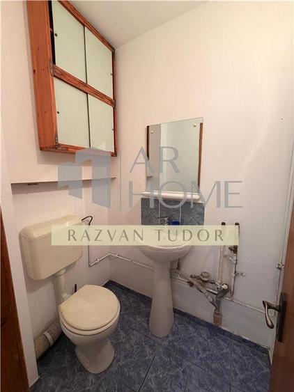 Apartament 3 camere ,centrala proprie,  in Ploiesti ,  P-ta M. Viteazu - 7
