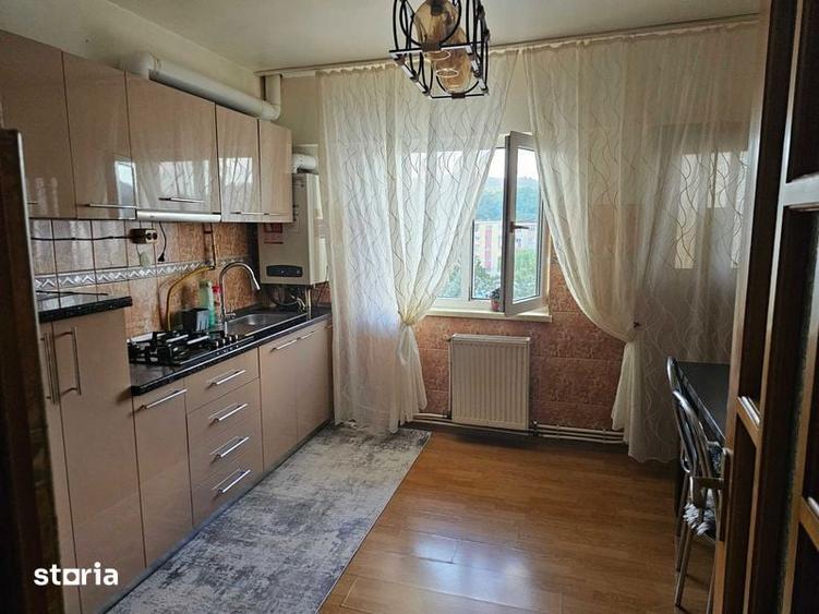 Apartament de vanzare - 3