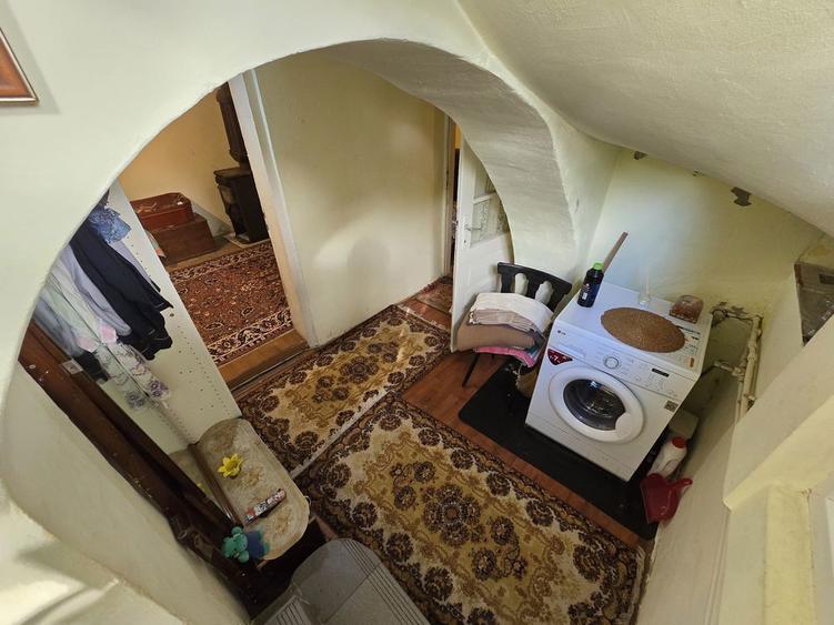 Apartament 3 camere - demisol 90 mp - 8