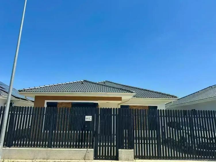 Vila individuala cu facilitati unice! Pizzerie, loc de joaca, gradinta - 1