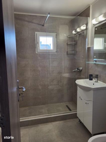 Inchiriez apartament 2 camere 65 mp etaj 2 Avia?iei - proprietar - 2