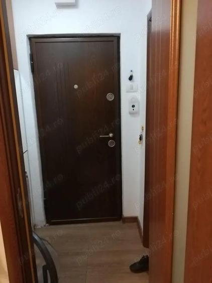 Garsoniera de vanzare Zona Trocadero - 1